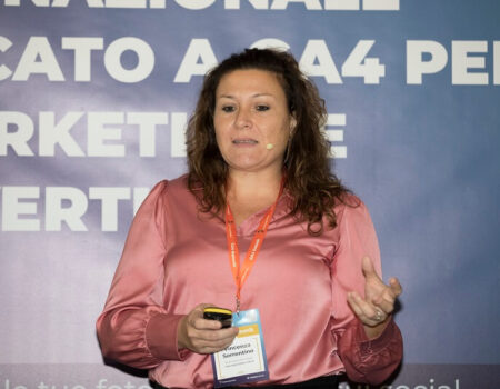 Vincenza Sorrentino presenta caso studio CNH e Tag Manager Italia al GA4 Summit 2024